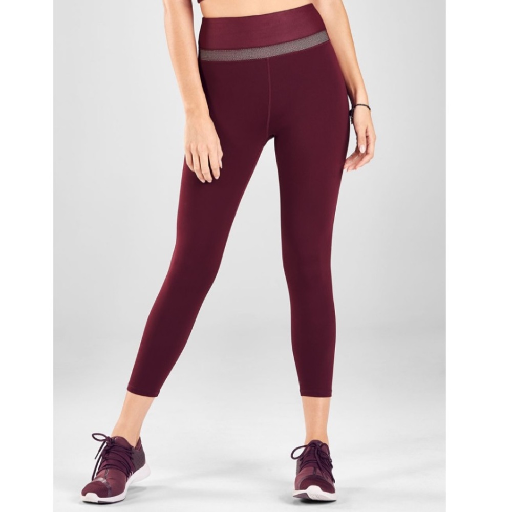 Fabletics High waisted statement powerhold Capri size xxl